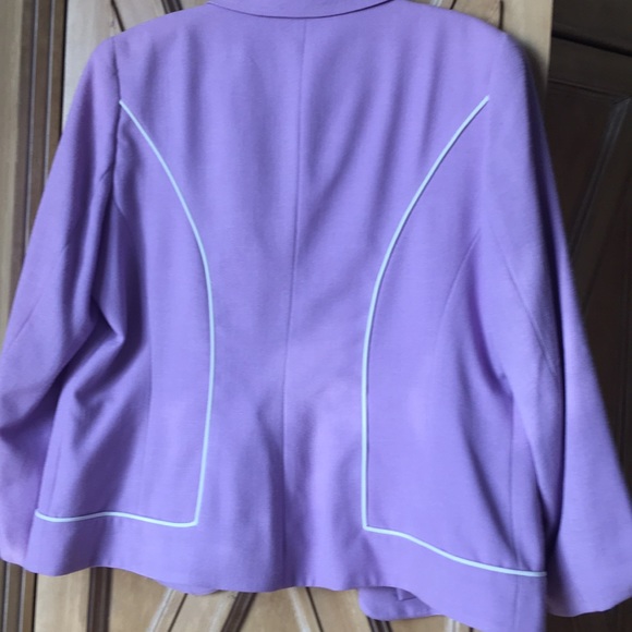 Draper and Damon size 14 women’s 2 piece suit - Picture 5 of 6